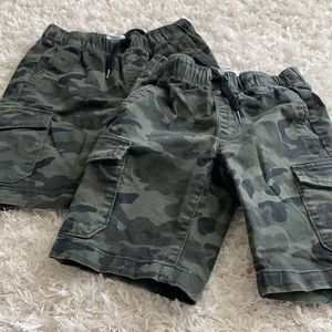 Cargo camo shorts